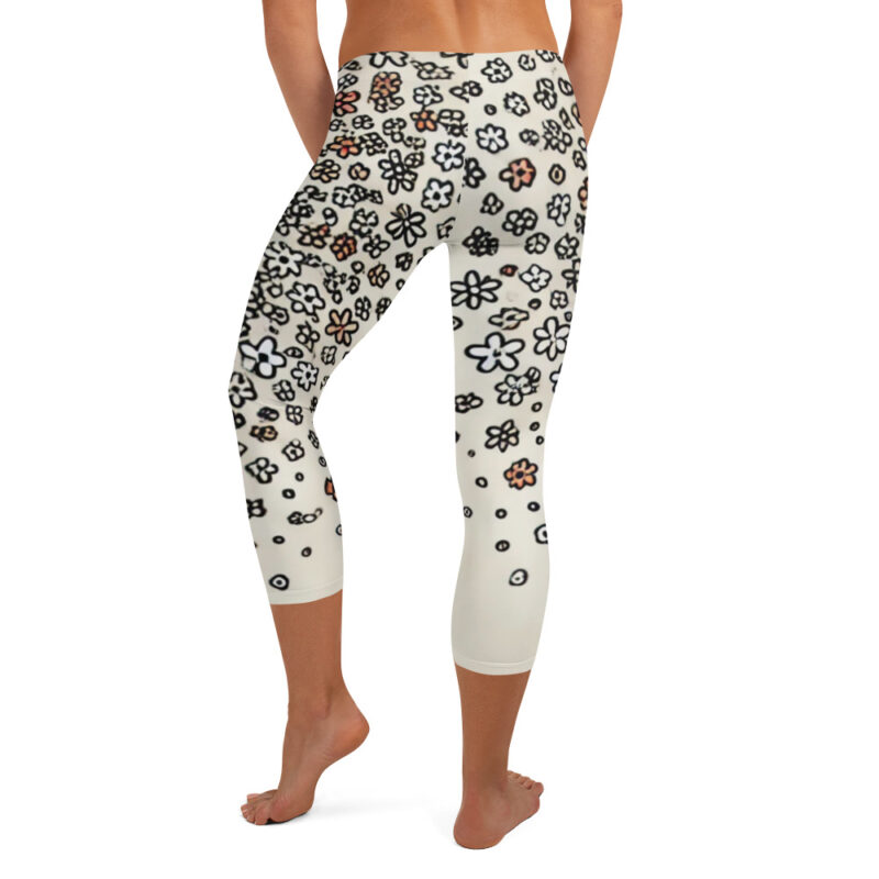 Heart-Shaped Floral Doodle Capri Leggings