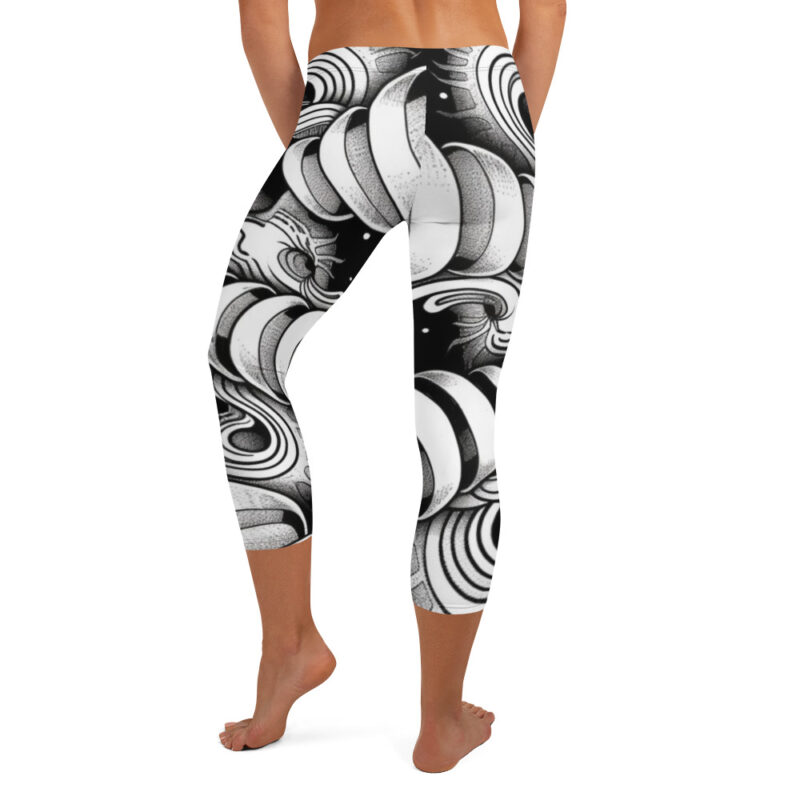 Infinite Spiral Doodle Capri Leggings - Hypnotic Monochrome Vortex